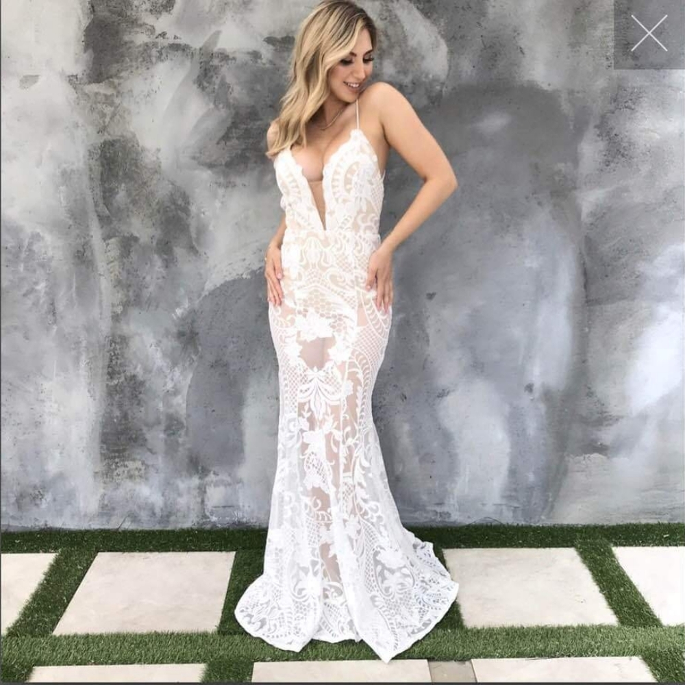 Beach Bridal Dress Never worn thanks to Covid